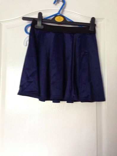 girls skirt