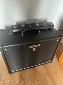Boss Katana Mk2 with GA-FC footswitch