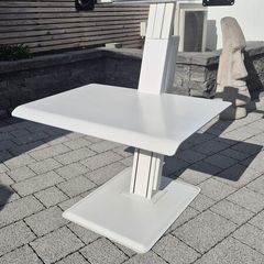 Humanscale Quickstand Desk
