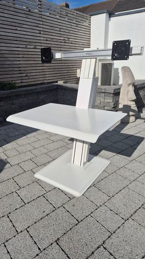 Humanscale Quickstand Desk
