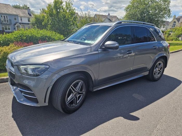 2022 Mercedes-Benz GLE 300D SUV 4Matic AMG Line