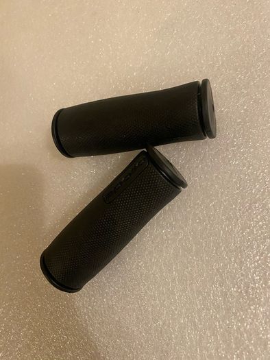 100% BRAND-NEW Bicycle Mountain bike Half Handle bar Grip 90mm, Bike parts