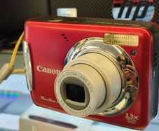 Canon Power Shot A480 10MP 3.3X Zoom Red Canon Digital Camera Canon Powershot/ Used