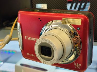 Canon Power Shot A480 10MP 3.3X Zoom Red Canon Digital Camera Canon Powershot/ Used