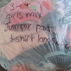 Young girls Clothes perfect condition
