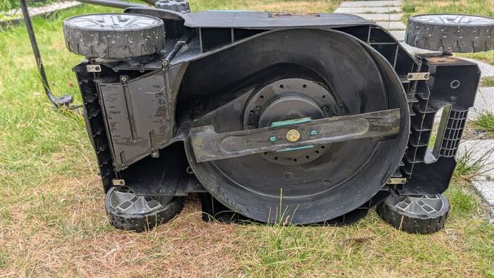 Makita Electric Lawnmower