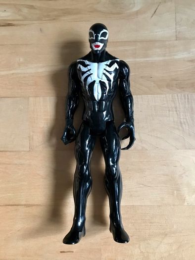 Action figure bundle