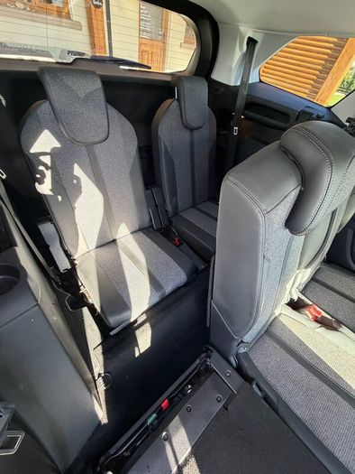 Peugeot 5008: Price Drop! 1k off! Only 110k km!