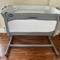 Chicco Next to me Magic Cot , Cosleeper