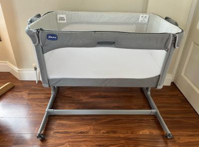 Chicco Next to me Magic Cot , Cosleeper