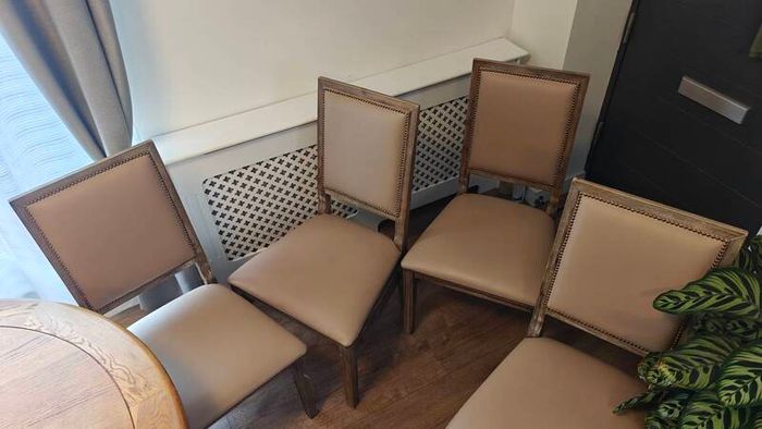 Dining table and 4 chairs