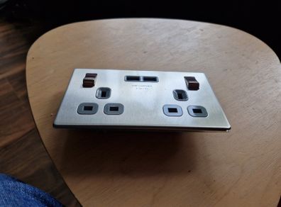 USB plug socket