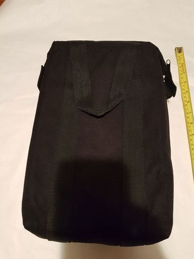 rushdale wine cooler bottle bag ,nice condition ,buyer collects or pays postage thank you,sold as is