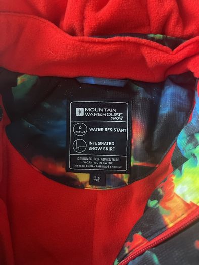 Tags on (worth 64 euro) Mountain warehouse snow coat (NEXT purchase)