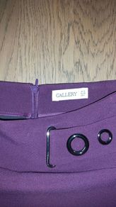 Chick plum purple tailored mini skirt with silver eylet belt details