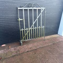 gate