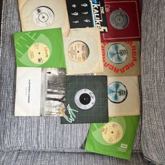 10 7inch vinyl 45s