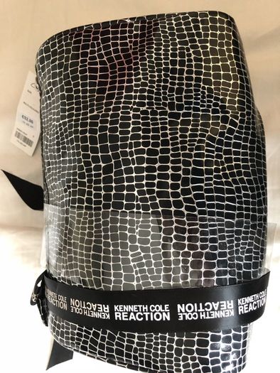 Kenneth Cole toiletry bag set