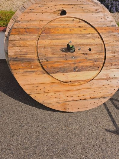 Very large wooden cable reel ends