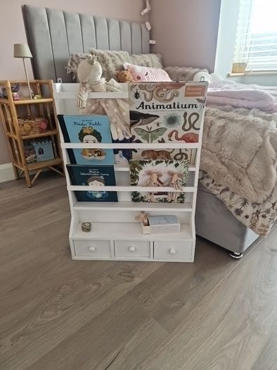 wall kids shelf