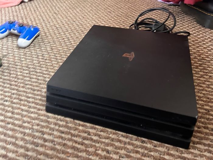 Sony Playstation PS4 Gaming Console Pro 1tb with controllers