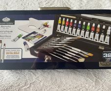 Royal & Langnickel Essentials Acrylic Art Set