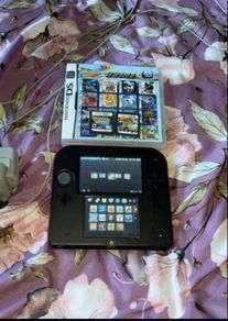 Nintendo 2ds With Pokemon diamond and R4 card