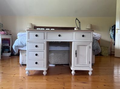 Large Country-Style Desk | 7 Drawers & Cupboard