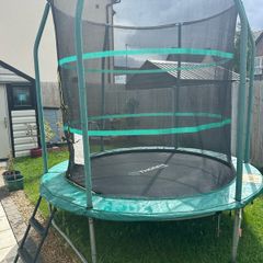 trampoline 8ft