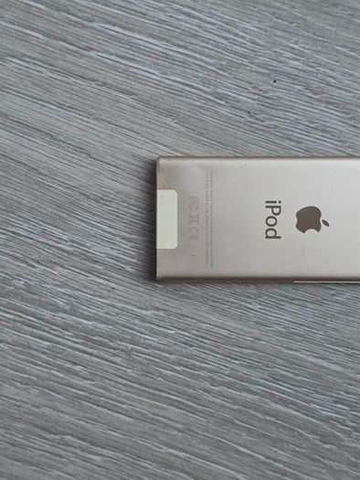 iPod Nano 7th Gen (Free Post)
