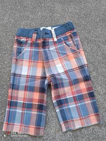 boy's shorts.age 2/3