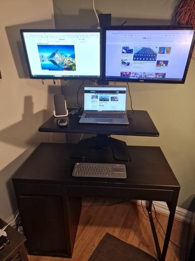Computer desk