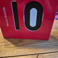 10 by Marion Bataille innovative & interactive counting book