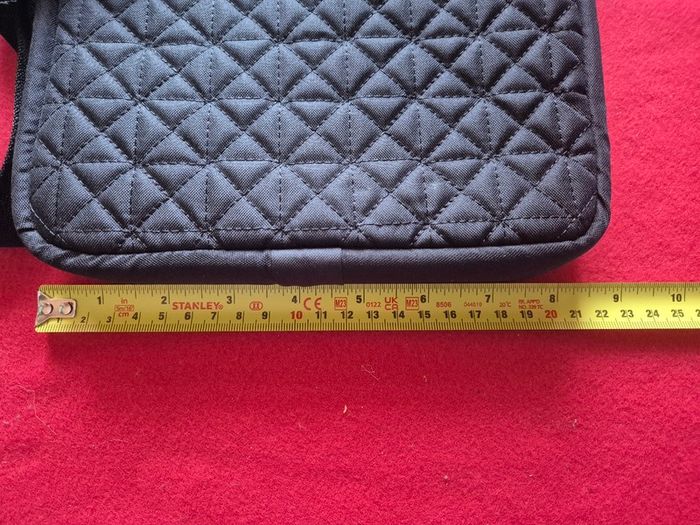 Brand New Black Belkin Padded iPad/Tablet Carry Case