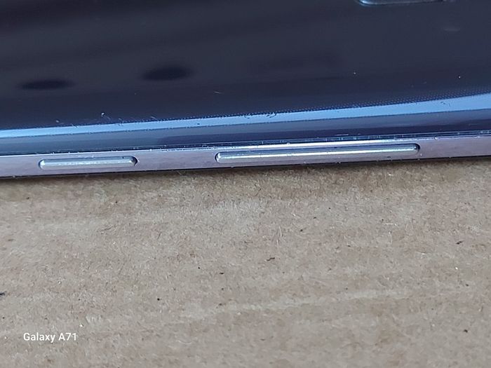 6 Mobile Phones for parts or repair, not powering on