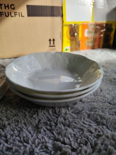 Wedgwood Strawberry & Vine Plates & bowls