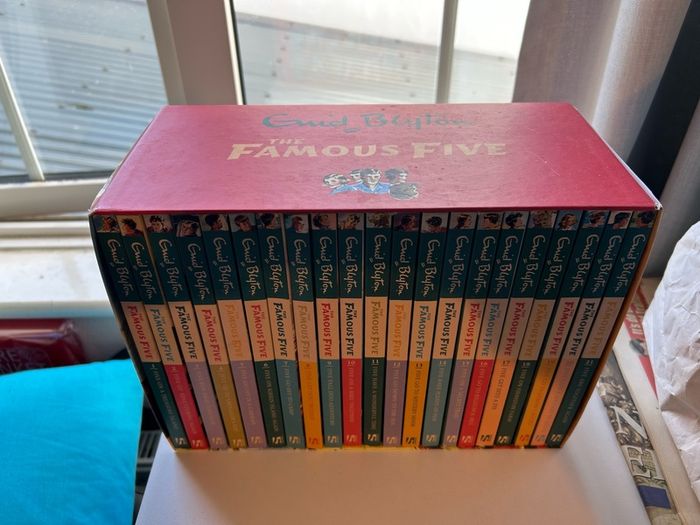Enid Blyton - Famous Five - 21 books