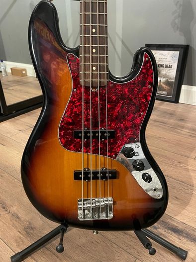 Mexican fender jazz bass