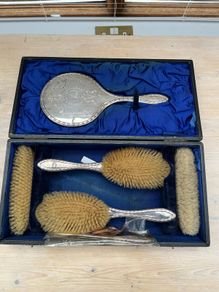 Silver Vanity Set