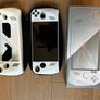 Asus ROG Ally (2023, Ryzen Z1 Extreme) RC71L-NH001W White handheld gaming console Image 3