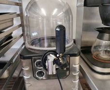 Blade beer machine