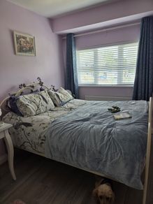 Wrought Iron Kingsize Bed & Matress