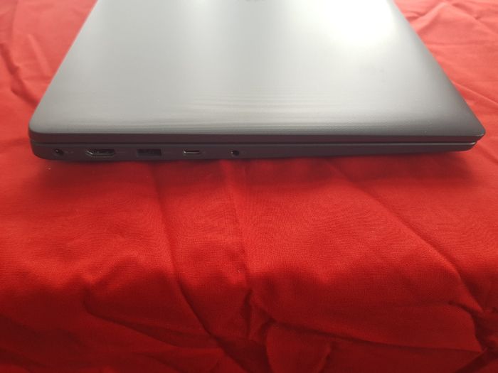 Dell Latitude 3540,i5 Cpu (13th gen) 32 GB, 512 GB Storage .