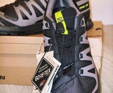 Salomon XA Pro 3D V9 GTX men trekking shoes UK 8.5 / EU 42-2/3 New with tags