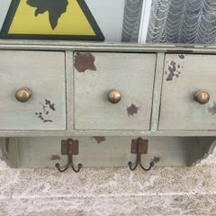 Wall mounted cabinet