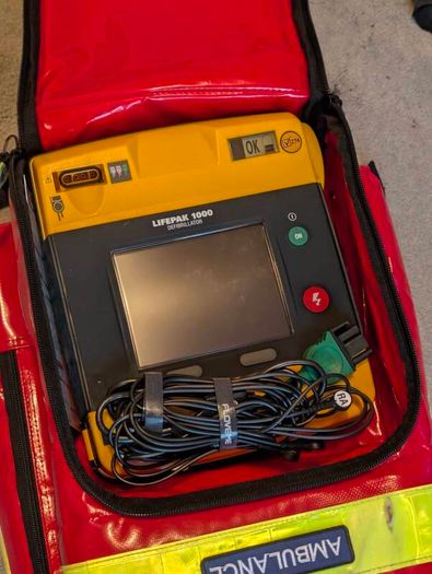 Lifepak 1000 Physio Control AED with ECG