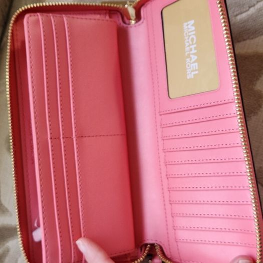 Michael Kors continental wallet (new with tags)