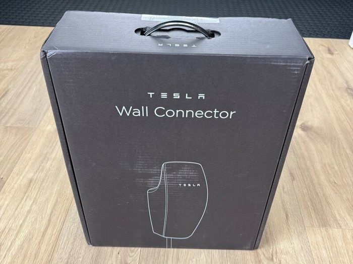 Tesla charger/ wall connector