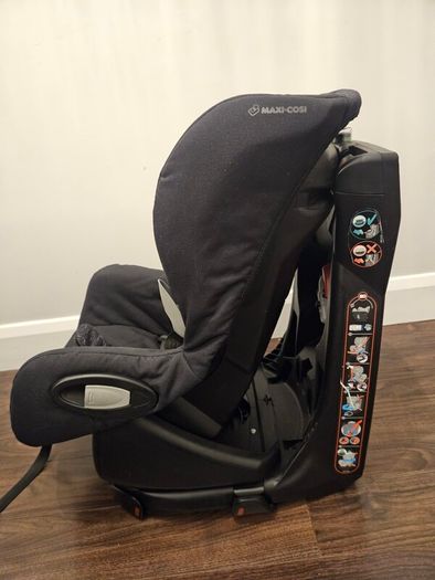 Maxi-Cosi Axiss Swivel Car Seats