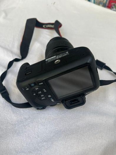 Canon Eos 2000d